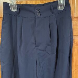 NEW Women’s Pants by Halara size medium regular